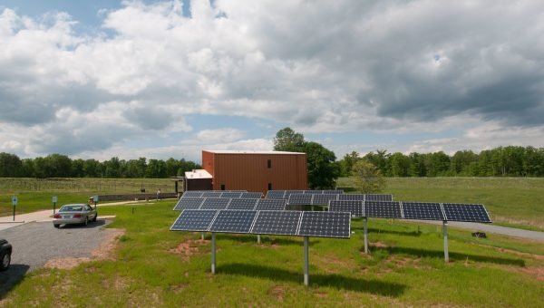 Featured image for How Energy Companies Use AI for Quality Control